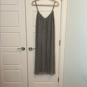 Zara Elegant Gray Maxi Dress